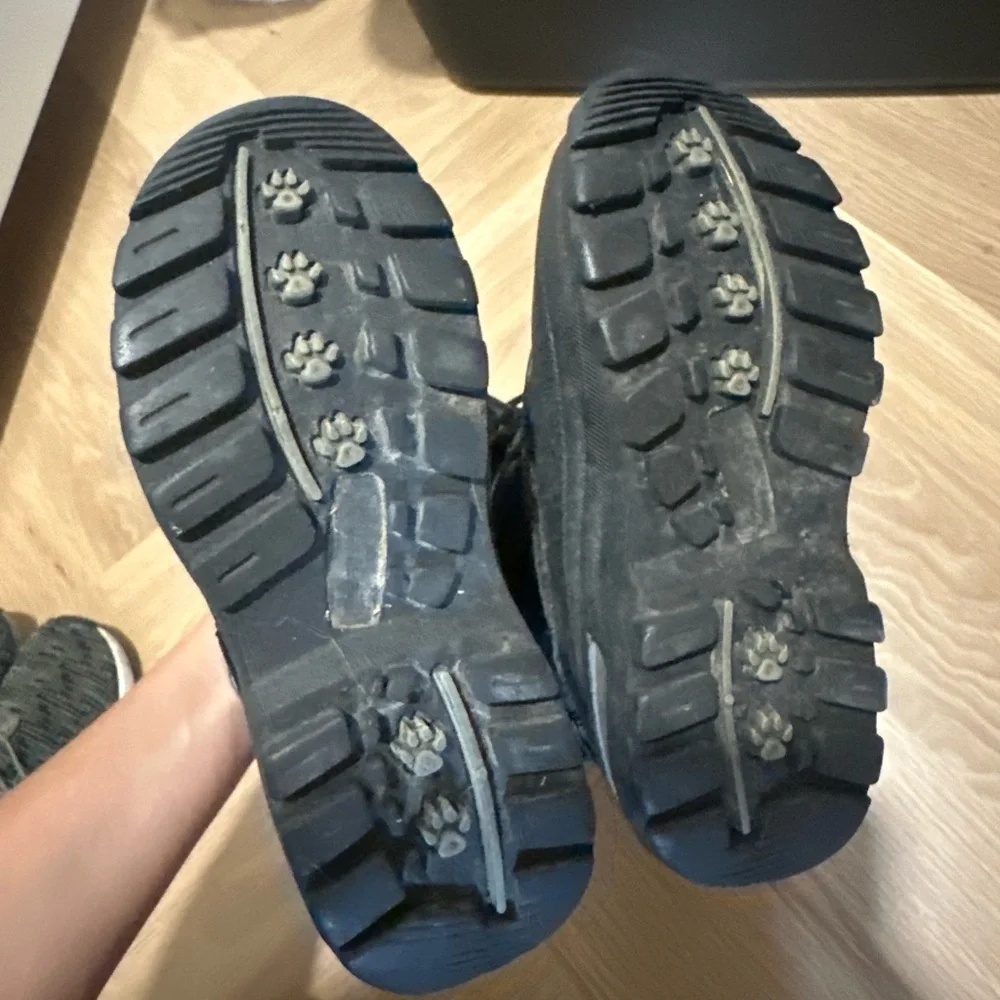Baffin Kids Black Winter Snow Boots